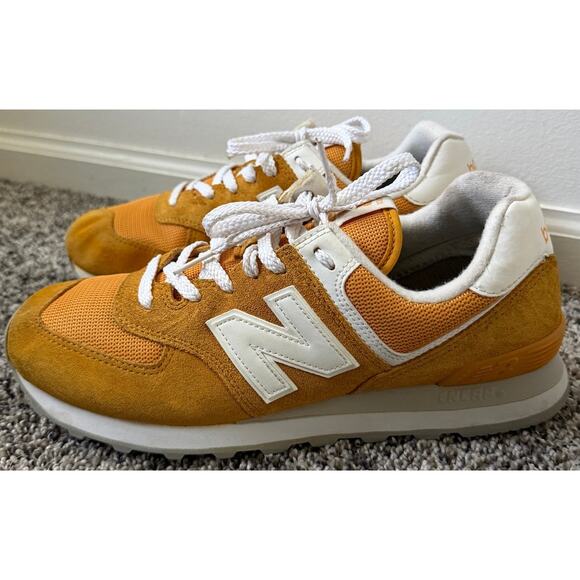 New Balance 574 yellow/gold men\'s size 9 main image 4